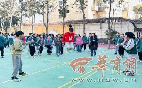 新城区：各校因地制宜“巧设计” 乐享快乐十分钟(图2)