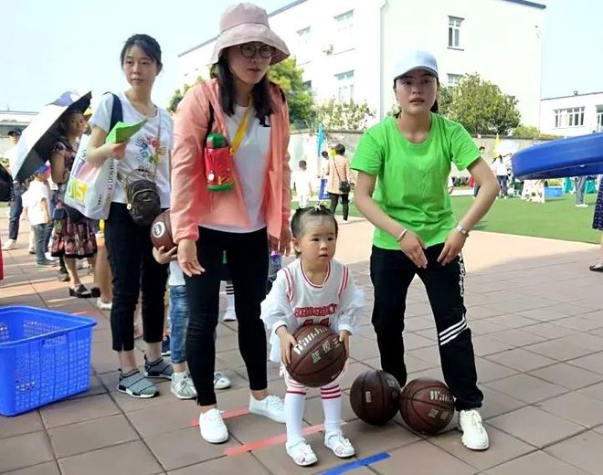 j9九游会彩绘大运丨锦宝娃“拍了拍”你来看看幼儿们如何童画大运！(图4)