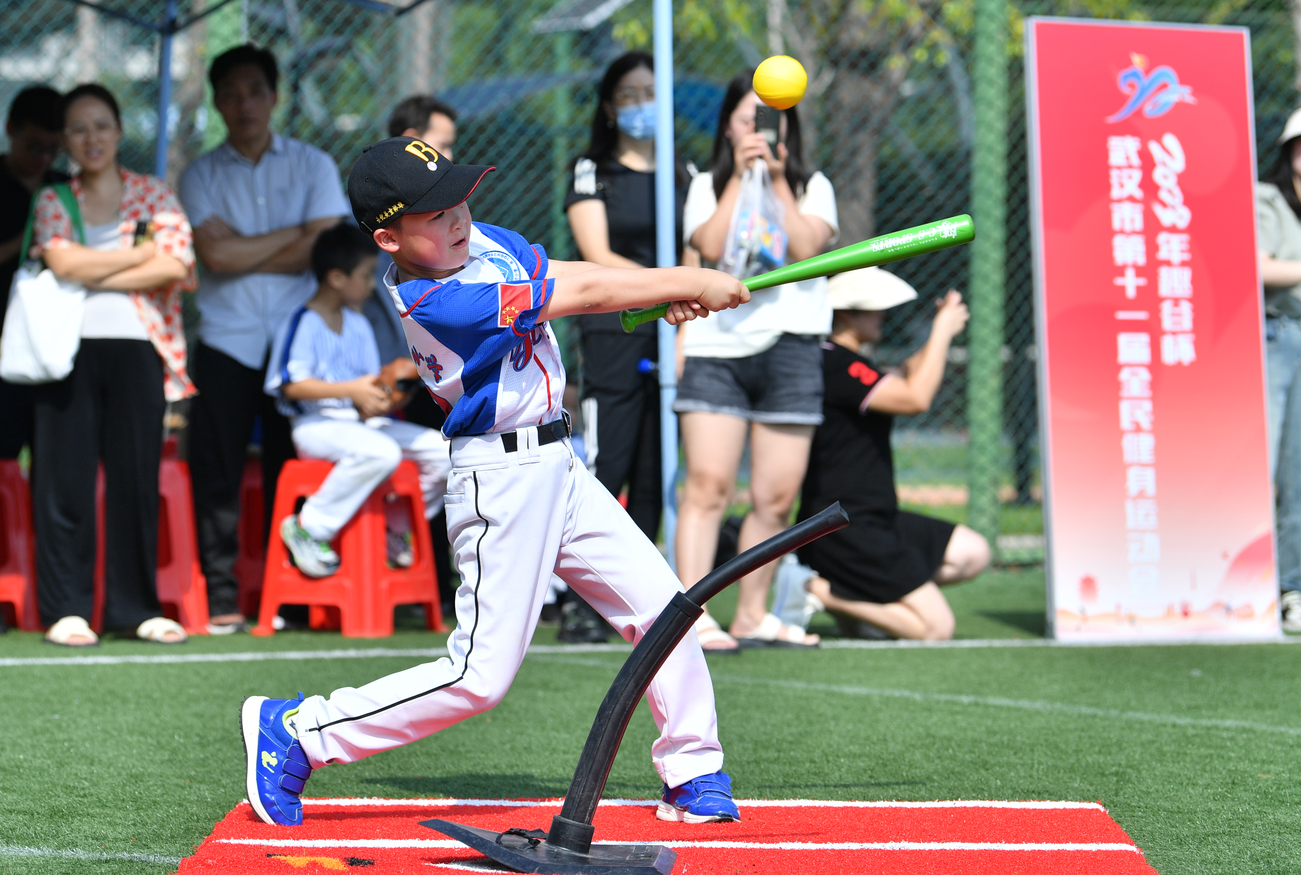 徒步钓鱼打头阵武汉市全民健身运动会“五一”启动(图5)