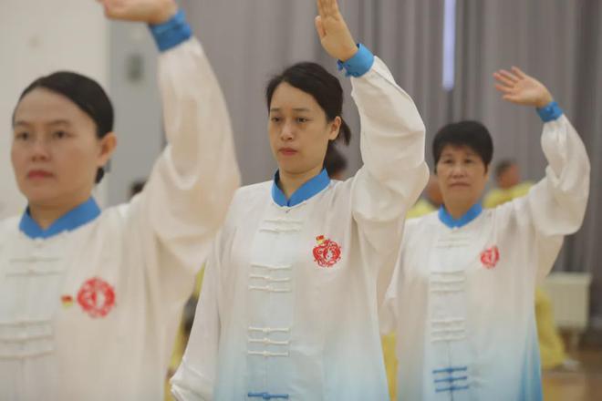 海太协会新队在“庆七一”太极拳健身气功比赛中荣获冠军(图14)